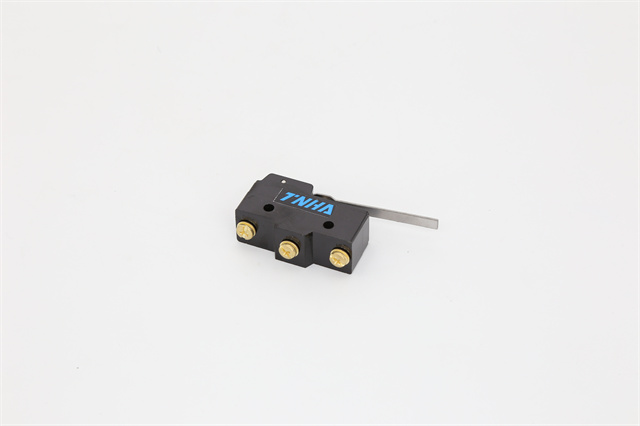 What Are the Characteristics of a Good Waterproof Micro Switch?