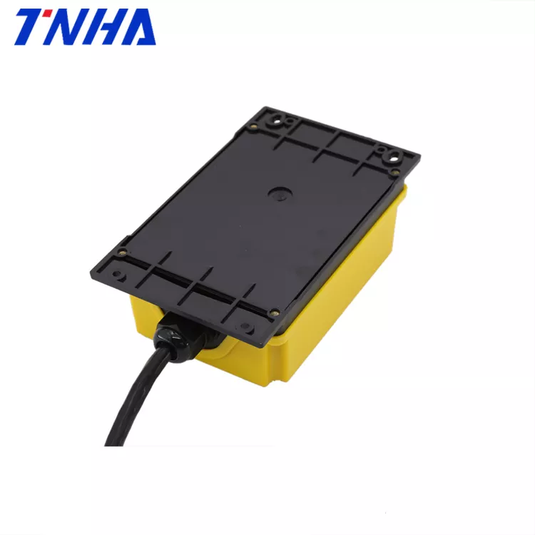 TNHA1-F2HH 4 Channel (button) Universal Industrial 12 Volt Wireless Remote Control Cover for Electric Winch 24v